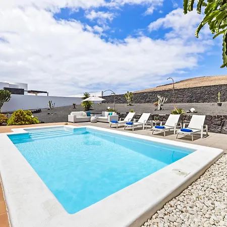 Nerea فيلة بلايا بلانكا